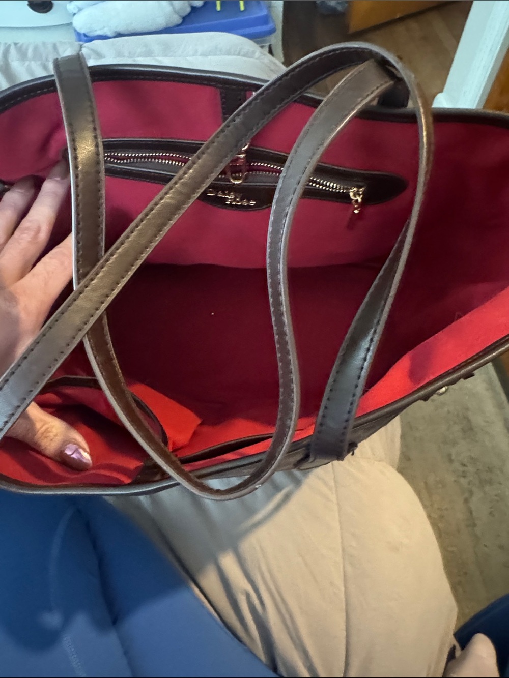 Classic Brown Checkered Tote Bag - Picture 2 of 3